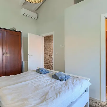 בית נופש Villa Kozljak